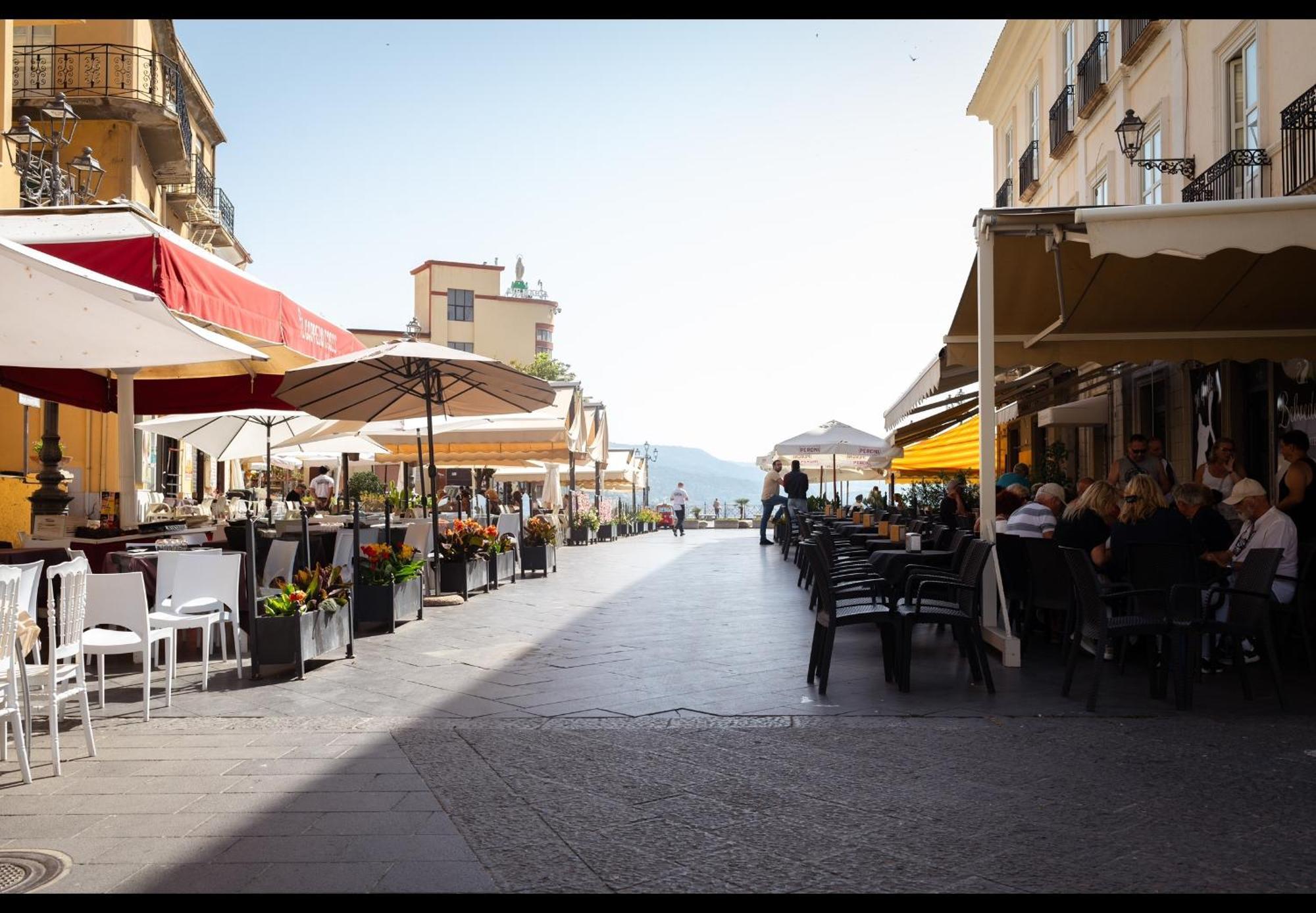 Gli Scacchi Apartments-King-Centro Storico Pizzo Esterno foto